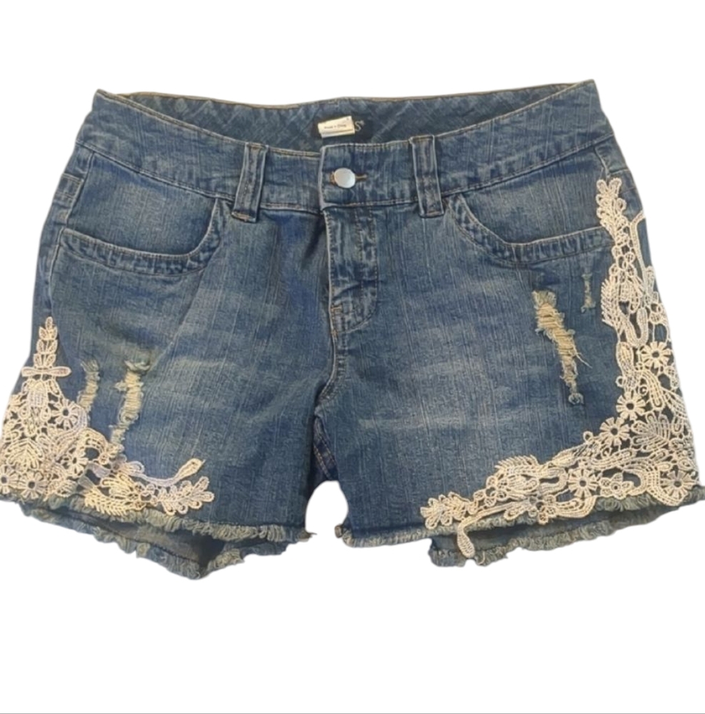 VENUS Blue Jean Shorts with Lace Detail
